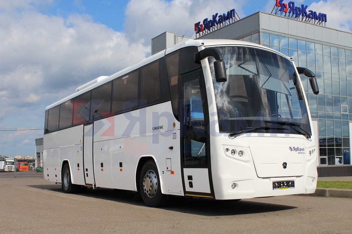 Туристический автобус ЛиАЗ 52900