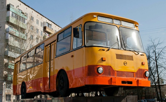 первые автобусы ЛиАЗ