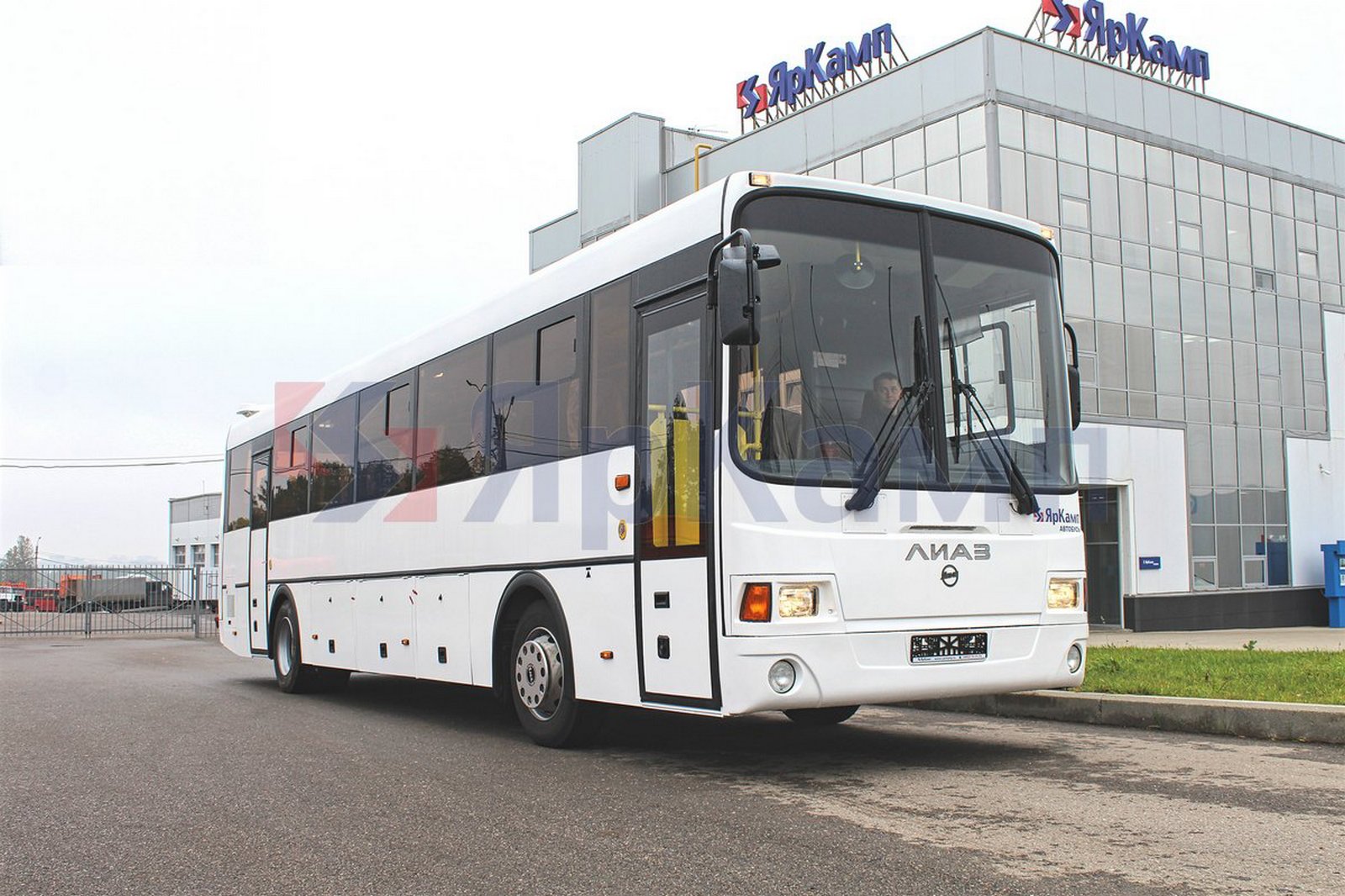 ЛиАЗ-525657